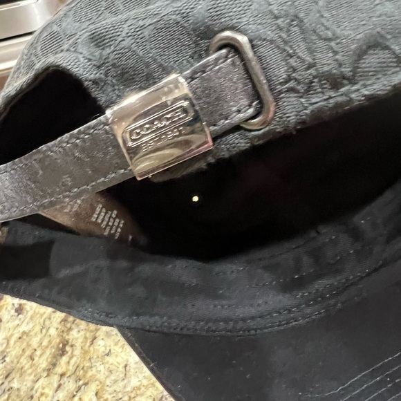 COPY - Coach baseball hat, leather bill EUC - Picture 5 of 5